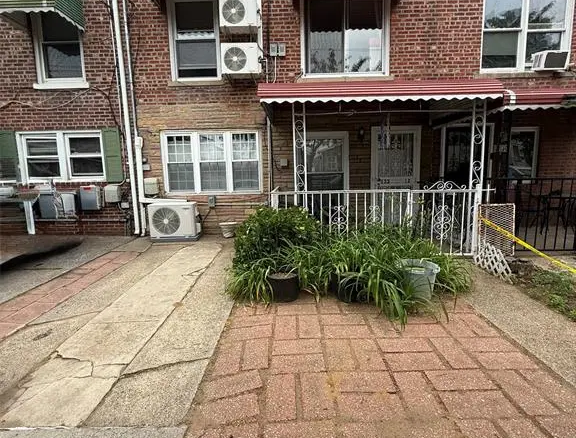 South Ozone Park MLS#1012477 property listing photo 1