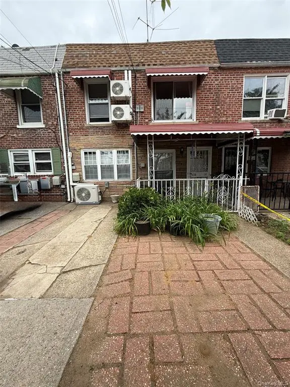South Ozone Park MLS#1012477 property listing photo 1