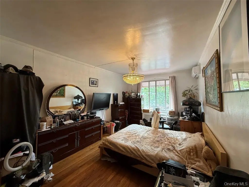 South Ozone Park MLS#1012477 property listing photo 12