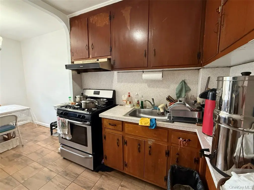 South Ozone Park MLS#1012477 property listing photo 15