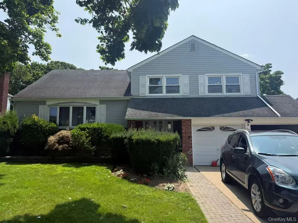 Syosset MLS#1028368 property listing photo 2