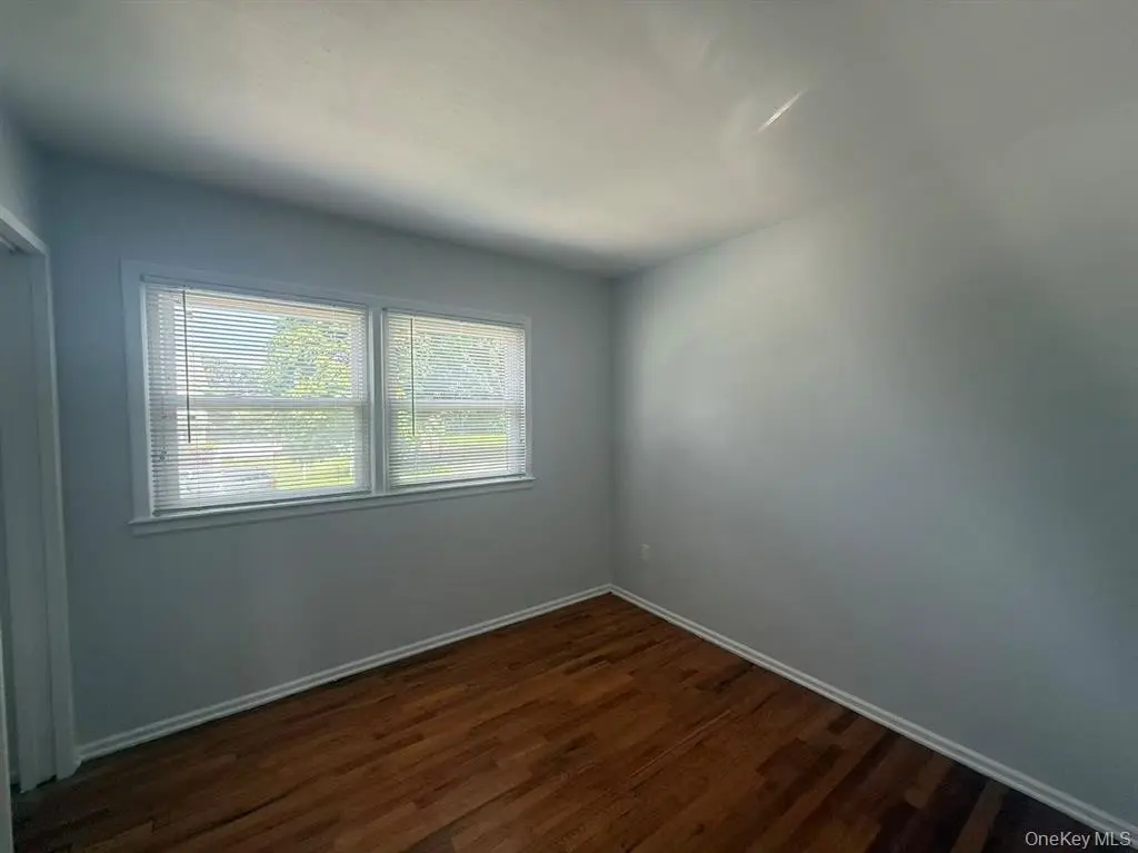 Syosset MLS#1028368 property listing photo 7