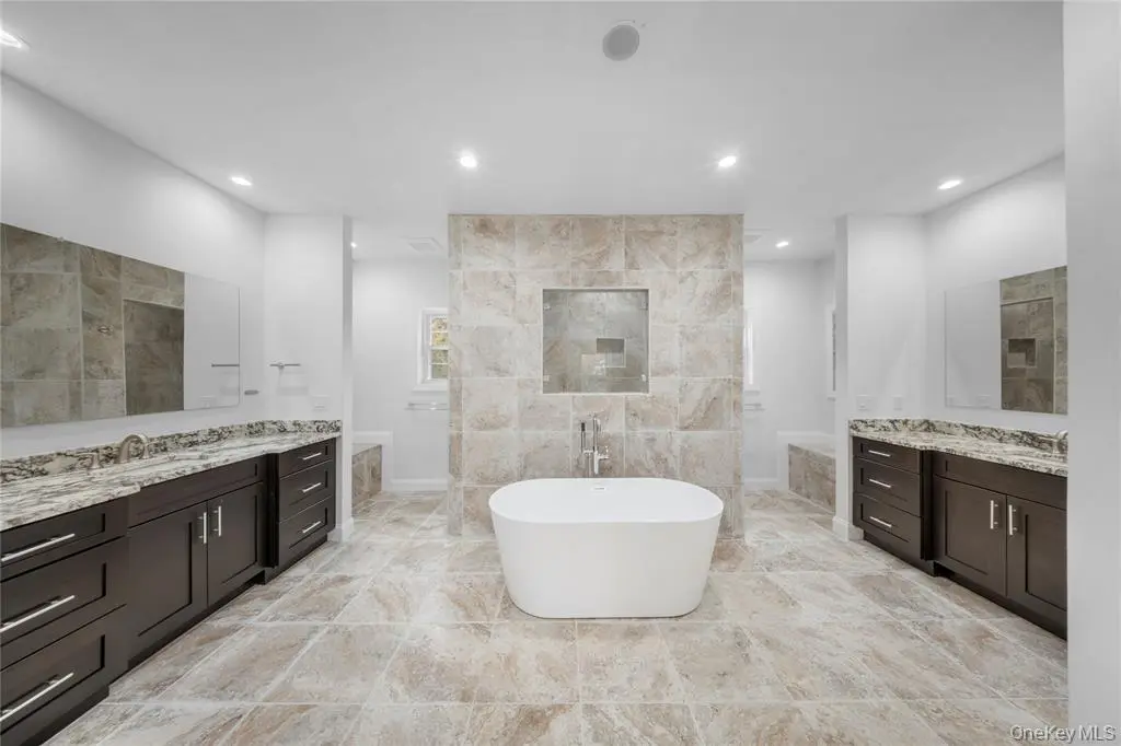Wheatley Heights MLS#1022777 property listing photo 21