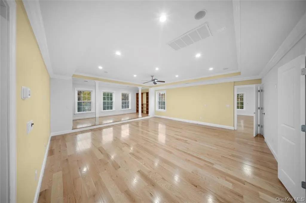 Wheatley Heights MLS#1022777 property listing photo 24