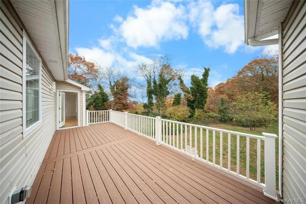 Wheatley Heights MLS#1022777 property listing photo 40