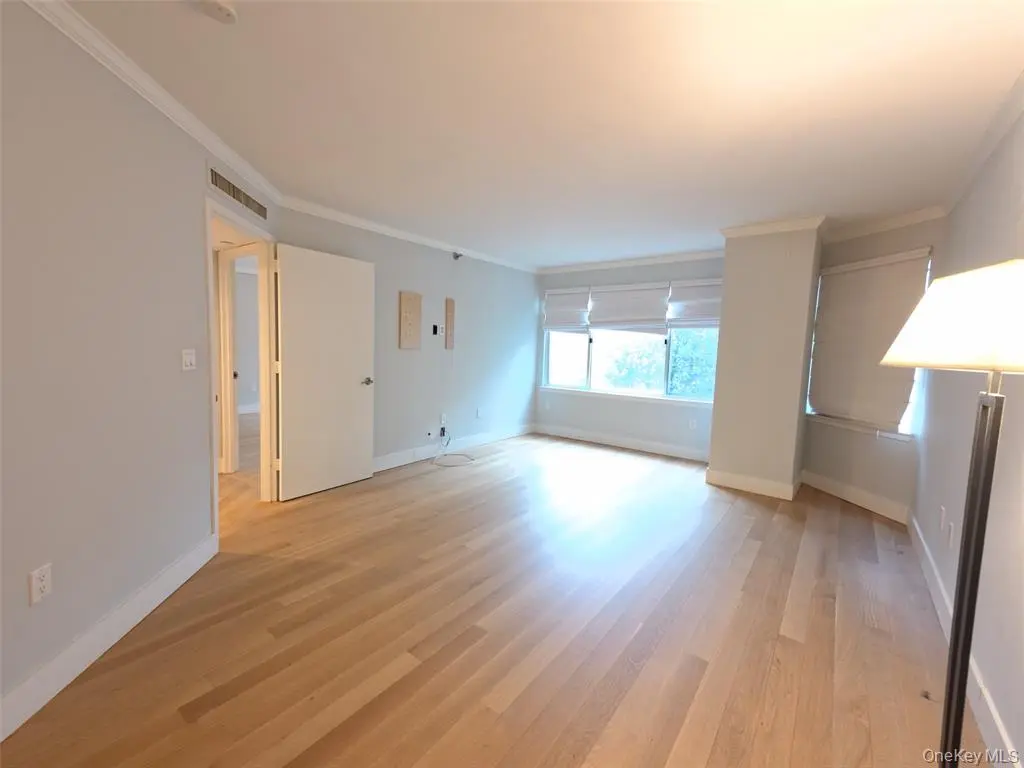 White Plains MLS#971501 property listing photo 10