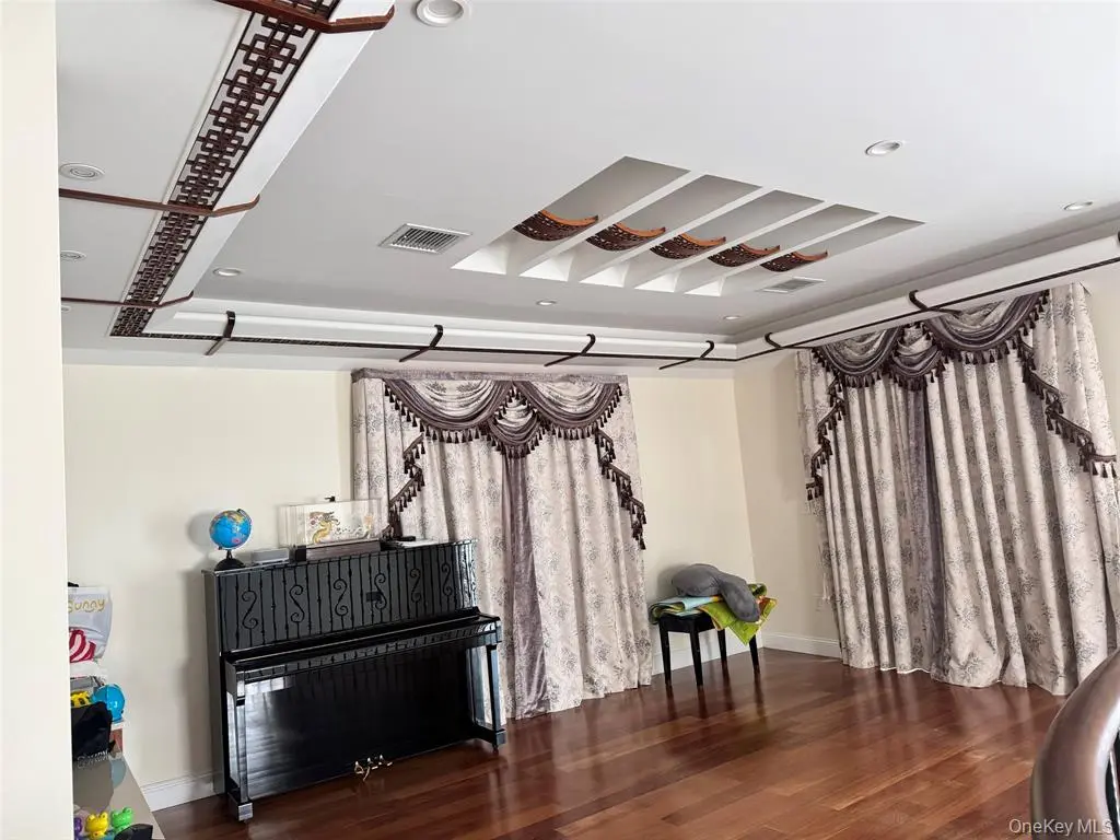 MLS#1033566 Whitestone 房源照片 10 / listing photo 10