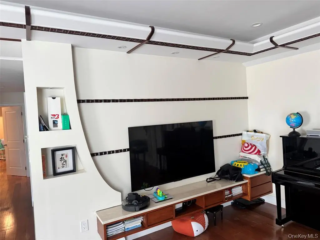 MLS#1033566 Whitestone 房源照片 16 / listing photo 16