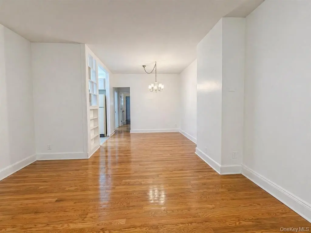Whitestone MLS#997176 property listing photo 5