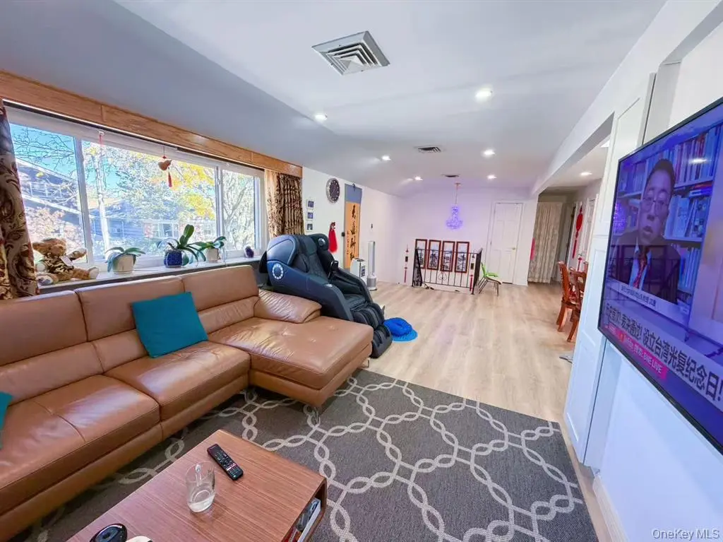 MLS#973793 Whitestone 房源照片 3 / listing photo 3