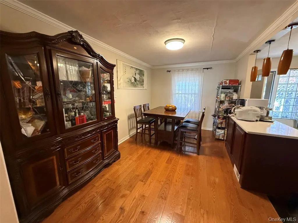 Whitestone MLS#974127 property listing photo 4