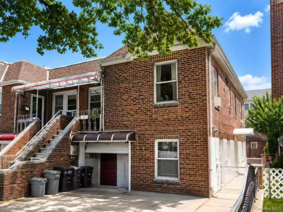 MLS#1022823 Whitestone 房源照片 1 / listing photo 1