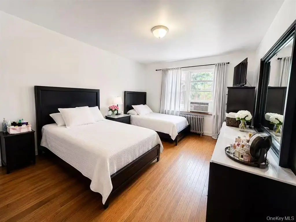 MLS#1022823 Whitestone 房源照片 6 / listing photo 6