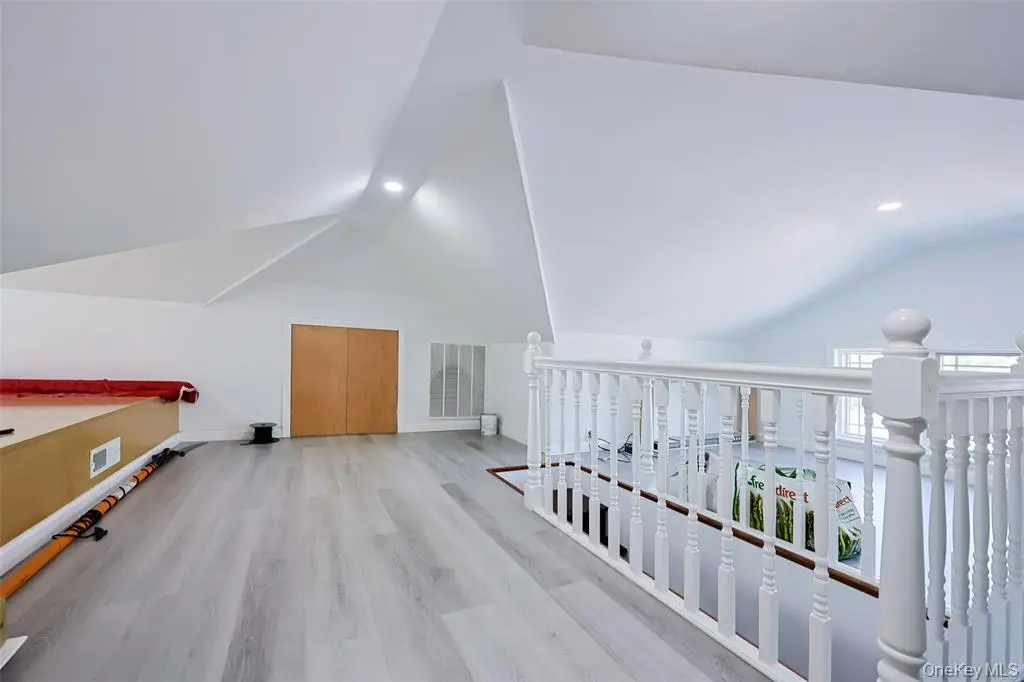 MLS#1003103 Whitestone 房源照片 7 / listing photo 7