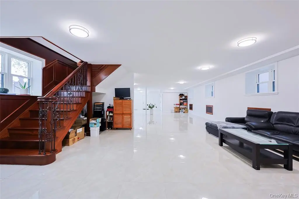 MLS#1003103 Whitestone 房源照片 9 / listing photo 9