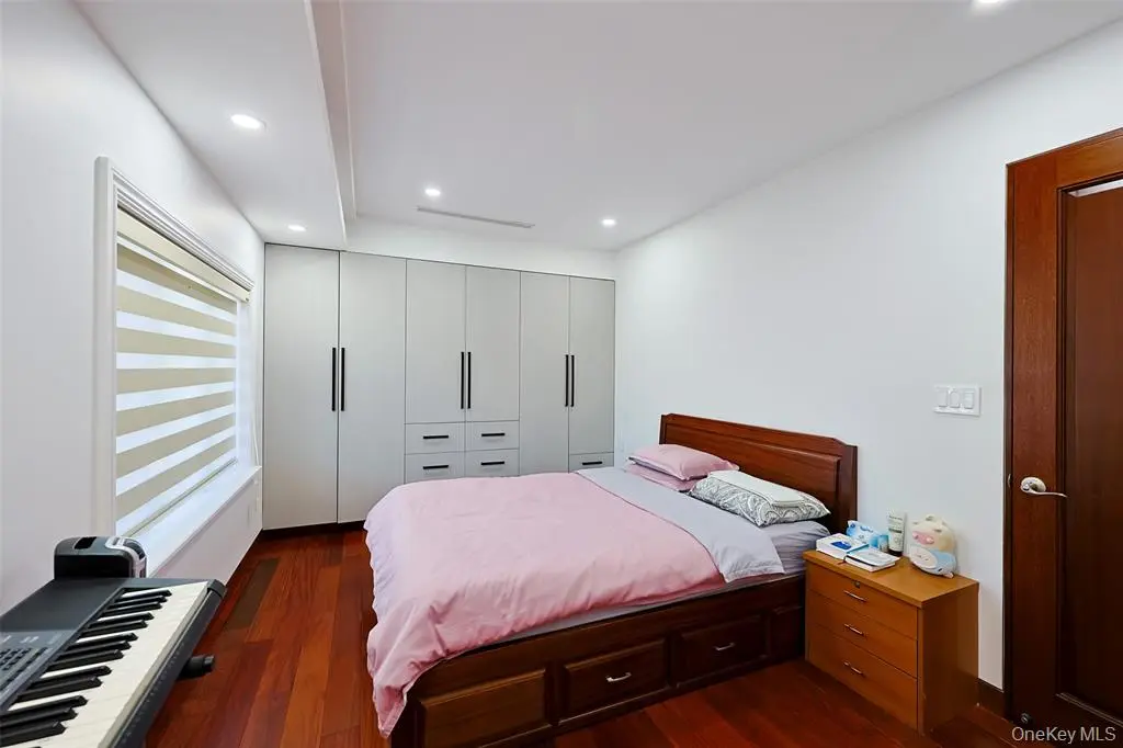 MLS#1003103 Whitestone 房源照片 42 / listing photo 42