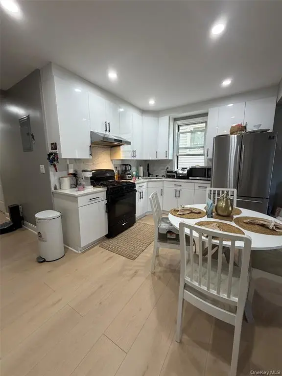 MLS#982595 Whitestone 房源照片 3 / listing photo 3