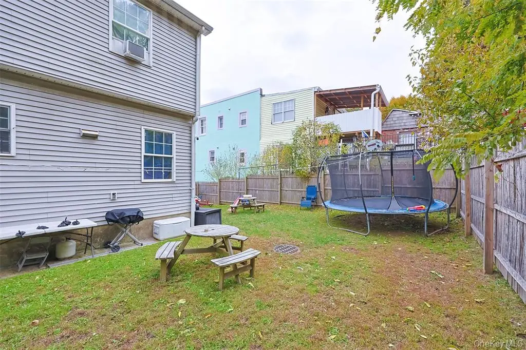 MLS#930603 Yonkers 房源照片 23 / listing photo 23