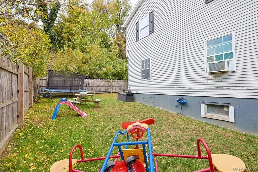 MLS#930603 Yonkers 房源照片 24 / listing photo 24
