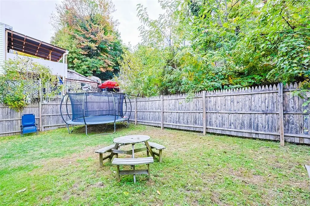 MLS#930603 Yonkers 房源照片 26 / listing photo 26