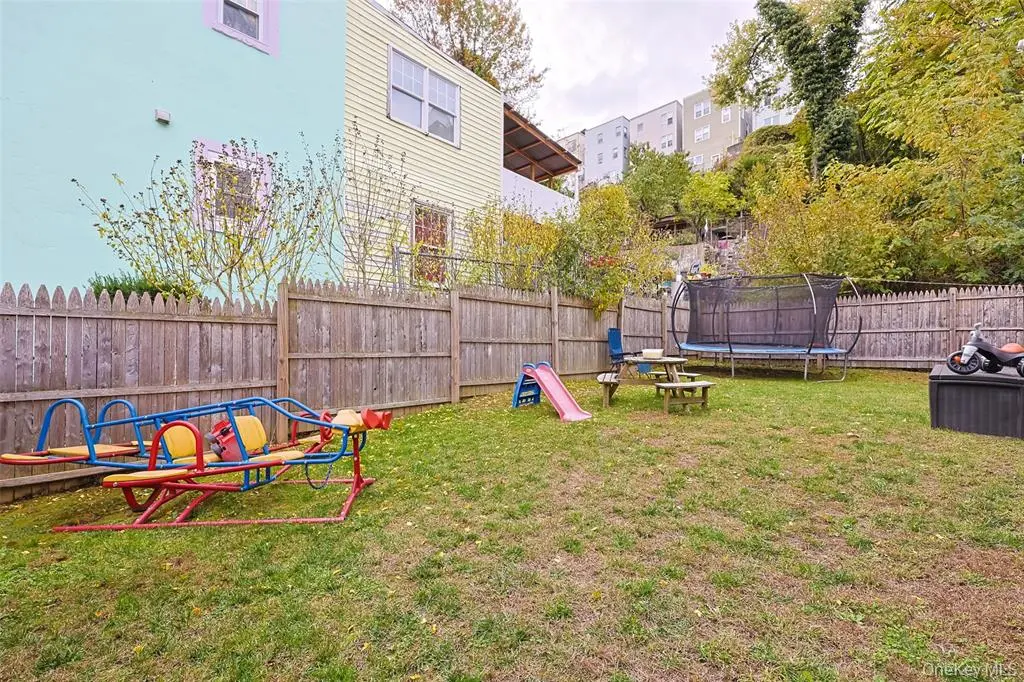MLS#930603 Yonkers 房源照片 27 / listing photo 27