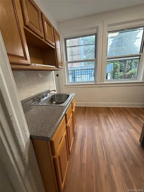 Yonkers MLS#1038313 property listing photo 7