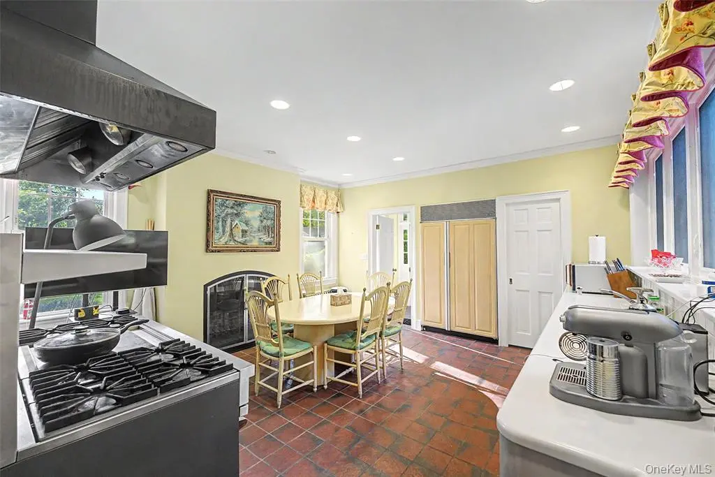 Kitchen with professional range and center island