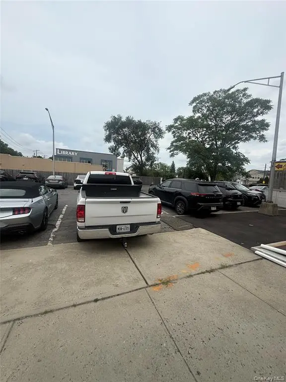 Parking area near the salon location