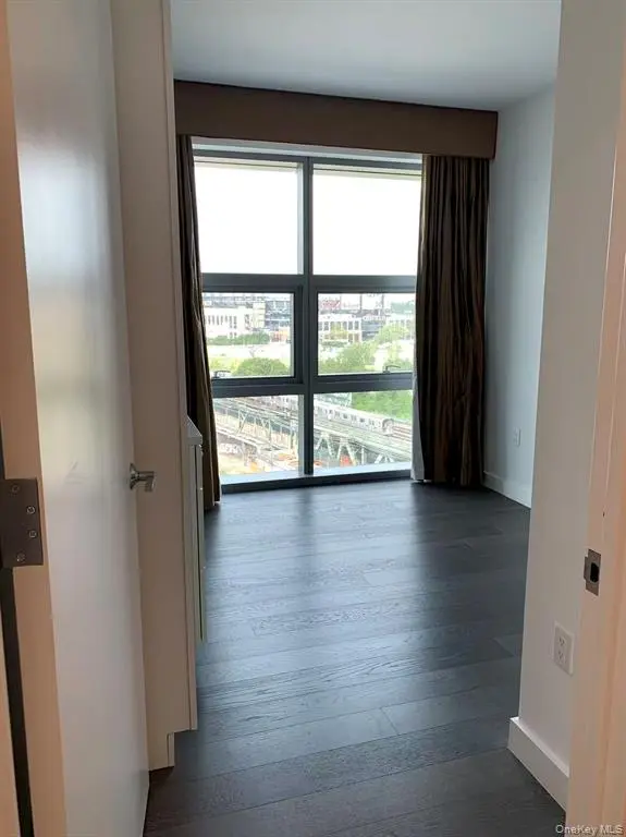 Bedroom with high-floor view