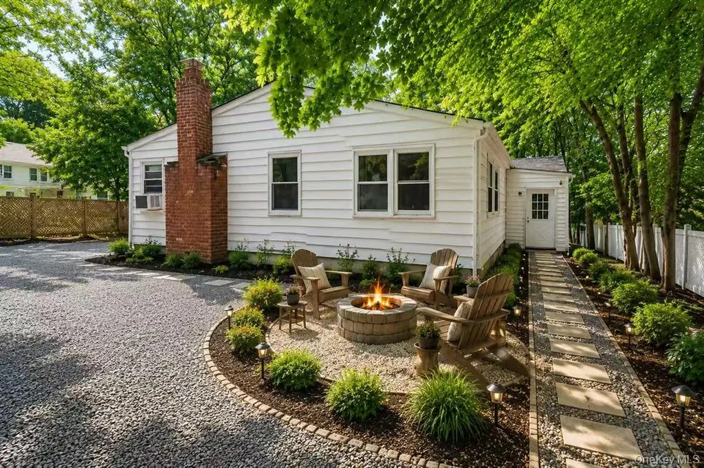 Landscaped patio and fire pit