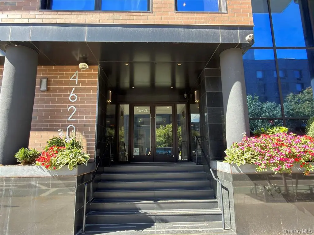 长岛市一房康斗出租｜楼宇入口｜MLS 1058221