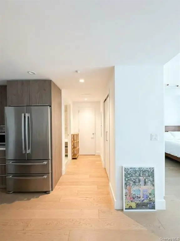 长岛市一房康斗出租｜室内走廊｜MLS 1058221