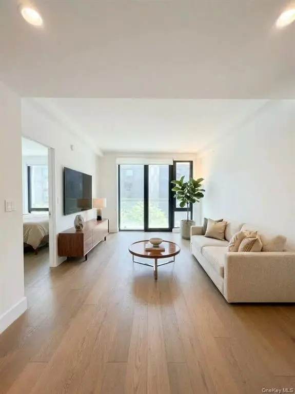 长岛市一房康斗出租｜客厅｜MLS 1058221