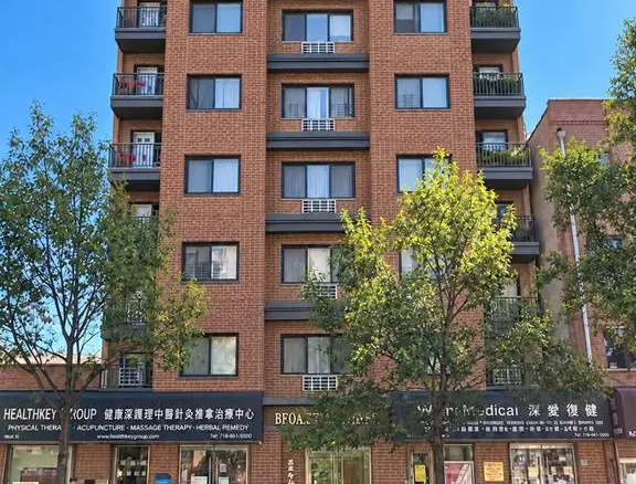 艾姆赫斯特85-23 Broadway大楼外观｜MLS物业照片｜图片 1/1