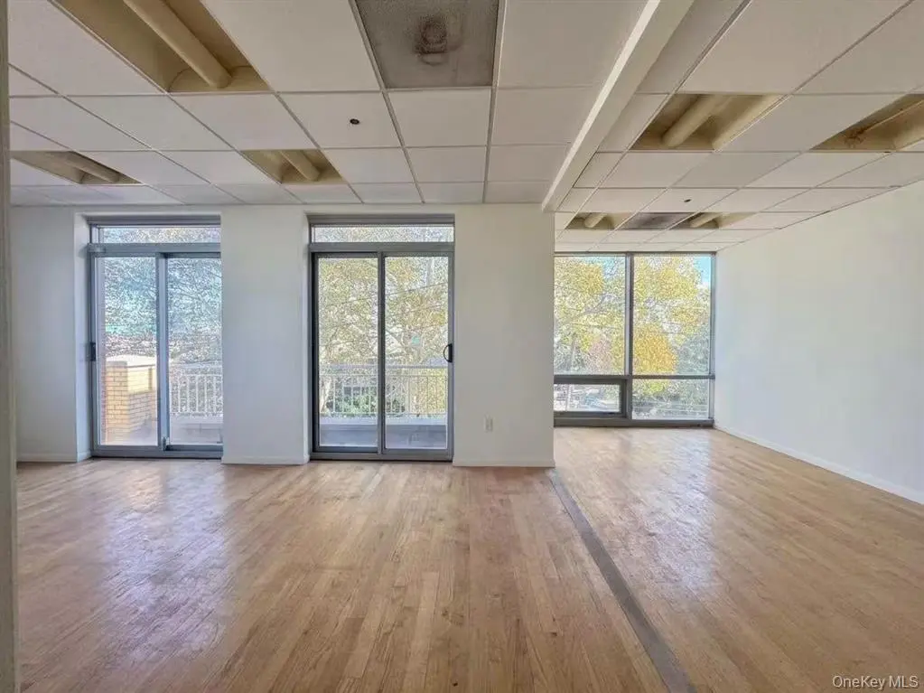 大学点14-34 110th Street CF商业物业与楼宇环境｜MLS展示照片｜图片 13/21