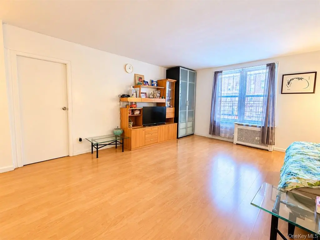 法拉盛4107 Bowne Street 5N康斗｜部分室内照片为虚拟布置｜图片 4/17