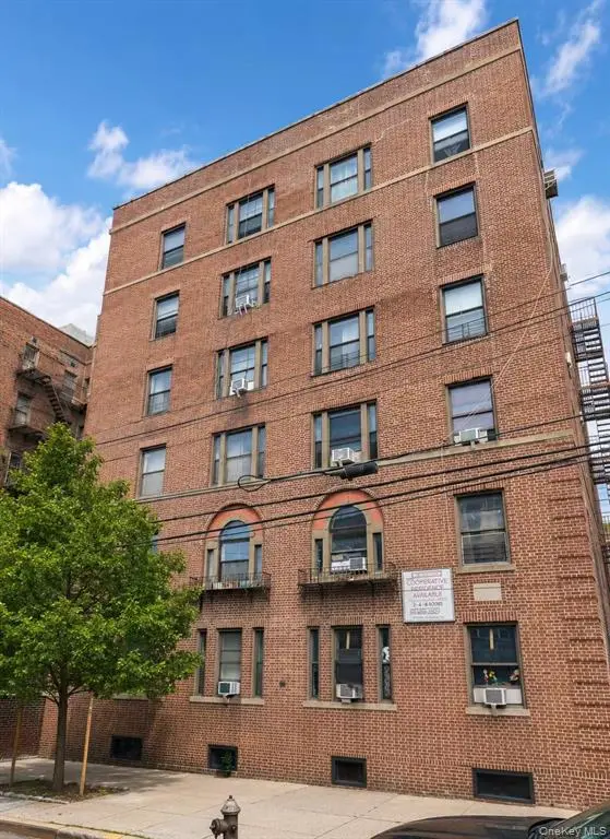 法拉盛33-38 Parsons Boulevard 4J合作公寓｜MLS楼宇外观｜图片 1/1